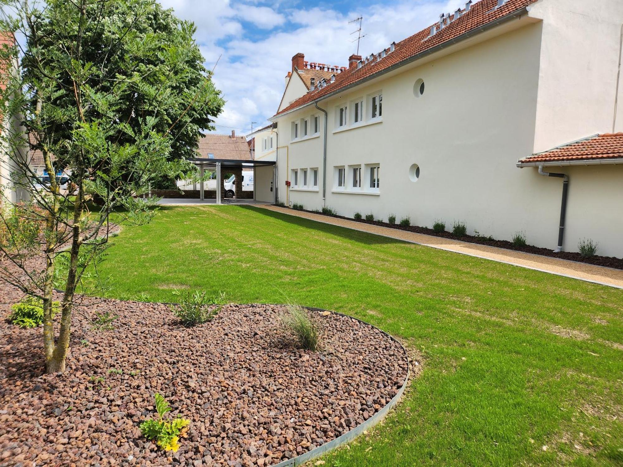 Auberge La Musardiere Chagny  Exteriör bild